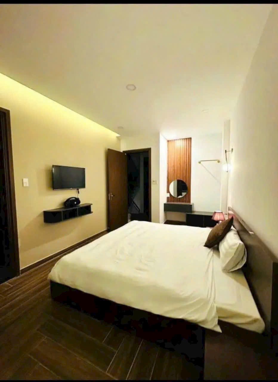 Cần tiền Bán gấp Homestay đẹp gần trung tâm đường Trần Phú, Đà Lạt giá chỉ 9.8 tỷ - Ảnh 2